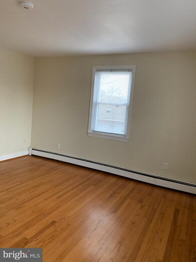 704 Laurel Ave unit 4, Laurel, MD 20707 - photo 4