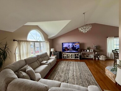 1502 Morningside Ct, Crown Point, IN 46307 - photo 4