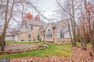 4 Driftwood Cir, Hazleton, PA 18202 - photo 2