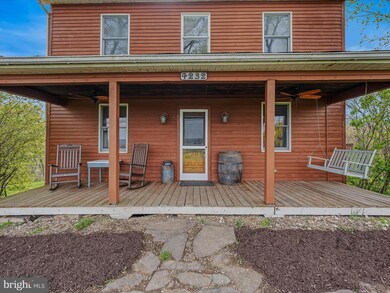 4232 Fairview Dr, Berkeley Springs, WV 25411 - photo 6