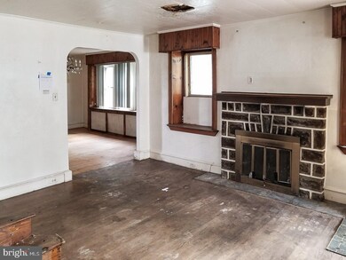 7214 Pine St, Upper Darby, PA 19082 - photo 3