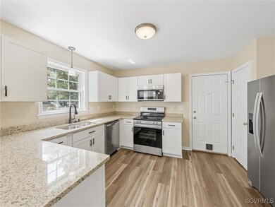 12213 Collinstone Place, Glen Allen, VA 23059 - photo 7