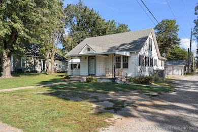 320 W Tahlequah Ave, Vinita, OK 74301 - photo 2