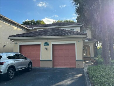2442 Centergate Dr unit 106, Miramar, FL 33025 - photo 2