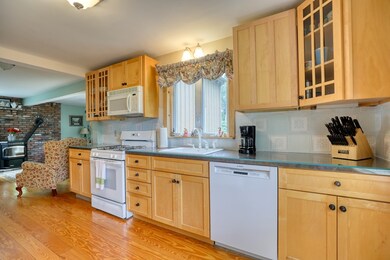 206 Maynard St, Feeding Hills, MA 01030 - photo 3