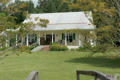 Front View of house.