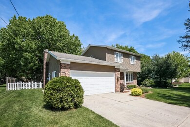 003-Front_View-4169263-medium