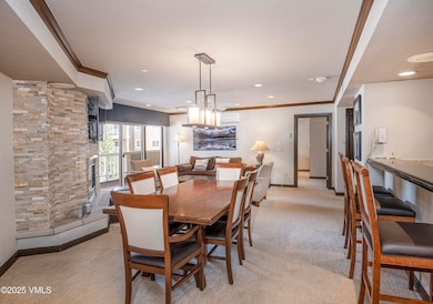 St-James-PlL-Web_12 unit dr-lr