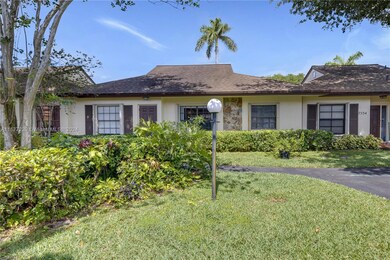 7536 Nova Dr unit 17, Davie, FL 33317 - photo 2