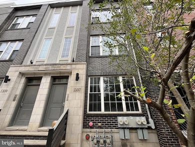 1307 N 6th St unit 1, Philadelphia, PA 19122 - photo 2