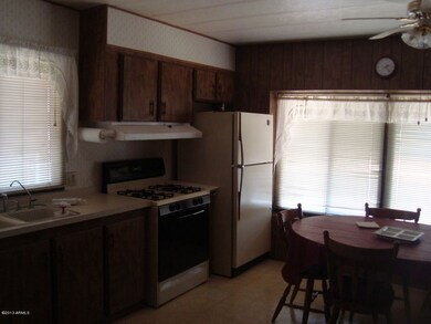 KNOX141_2037