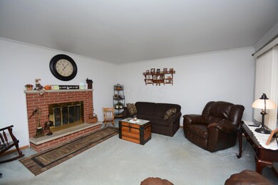 5444 Willowwood Rd, Columbus, OH 43229 - photo 2