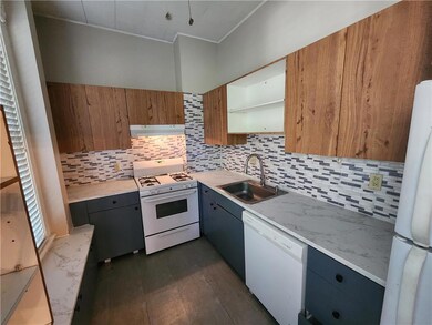 215 E Church St, Bethlehem, PA 18018 - photo 4