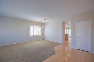07 - Front Room 2