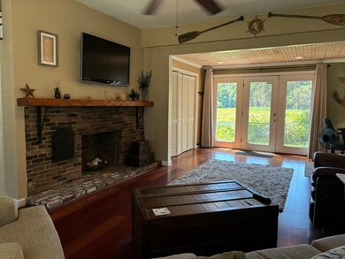 40 Weaver St unit C, West Wareham, MA 02576 - photo 6