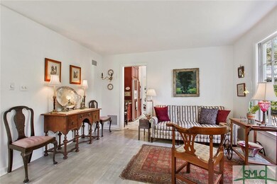 LVING ROOM