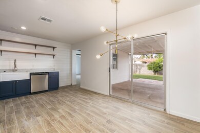 3534 W El Camino Dr-10