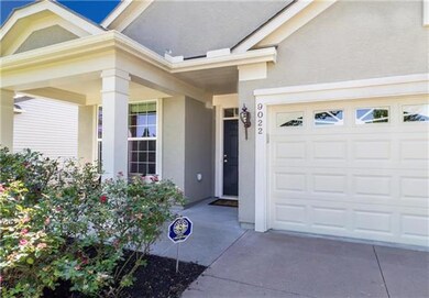 9022 Meadow View Dr, Shawnee, KS 66227 - photo 2