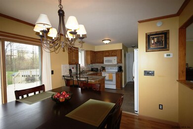 11 Prospect Hills Rd, Rensselaer, NY 12144 - photo 4