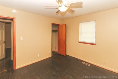 1118 E Cobb Ave, Sapulpa, OK 74066 - photo 6