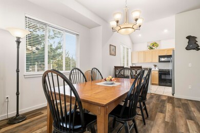 11130 Village Loop, Redmond, OR 97756 - photo 7