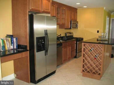 2309 Greenery Ln unit 204, Silver Spring, MD 20906 - photo 4