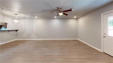 805 N Lee Rd unit B, Covington, LA 70433 - photo 3