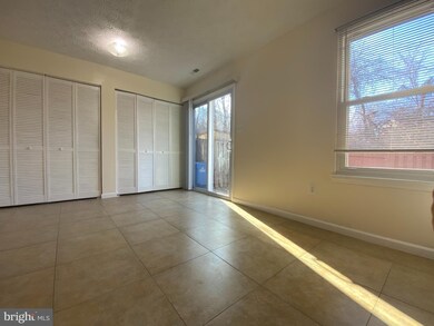 18638 Winding Creek Place, Germantown, MD 20874 - photo 3