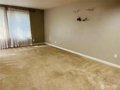26339 116th Ave SE unit I102, Kent, WA 98030 - photo 2
