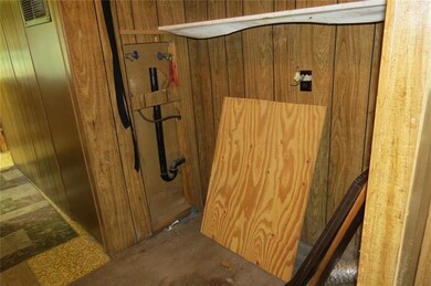 Laundry area with hook up