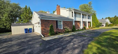 866 E Pioneer Rd, Mequon, WI 53097 - photo 4