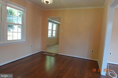 4924 King Solomon Dr, Annandale, VA 22003 - photo 7