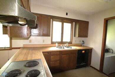 1 E KITCHEN VIEW A.JPG