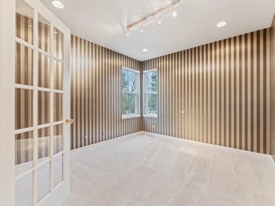 60 Tanglewood Dr, Glen Ellyn, IL 60137 - photo 6