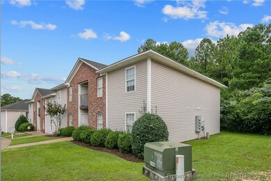 3215 Bolt Rock Way unit D, Fayetteville, NC 28306 - photo 3