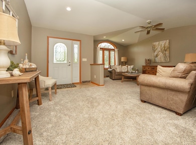 2419 Carstensen Dr, Waverly, IA 50677 - photo 6