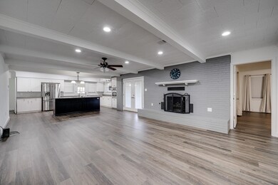 11 Williamsburg Ct, Conway, AR 72034 - photo 5