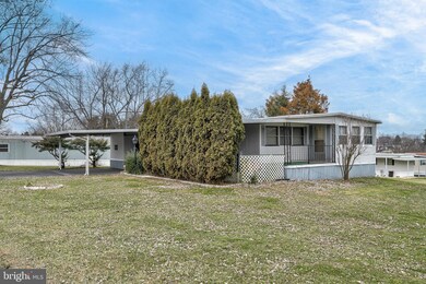 144 Crestwood Dr, Mount Wolf, PA 17347 - photo 3