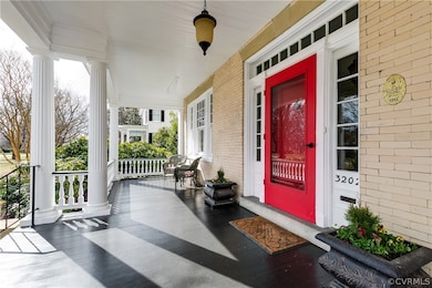 Deep full Front Porch.