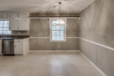 581 Manor Cir, Asheboro, NC 27205 - photo 7