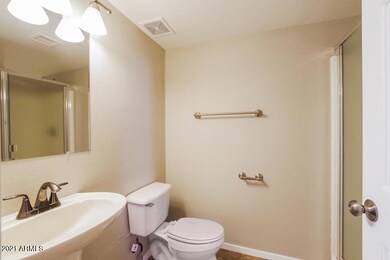 P7469965-08-Bathrooms-1143618