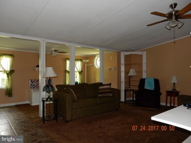 1219 Mitchem Ln, Hedgesville, WV 25427 - photo 7