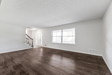 748 Strawberry Hill Rd W, Columbus, OH 43213 - photo 7