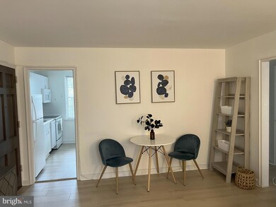 16 Auburn Ct unit C, Alexandria, VA 22305 - photo 2