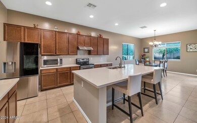 9420 W Sands Dr-large-014-020-9420 W San