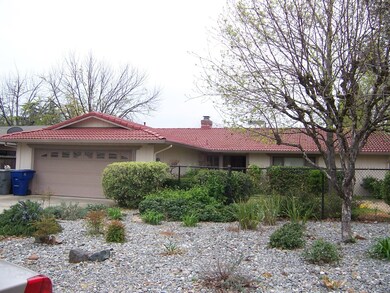 Pineland picture exterior 003