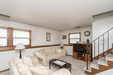 1842 E Park Ave, Des Moines, IA 50320 - photo 5