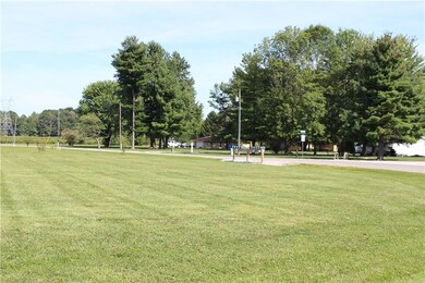 830 SE Santee Dr, Greensburg, IN 47240 - photo 5