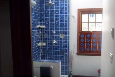 7 Gosnold St, Mattapoisett, MA 02739 - photo 5