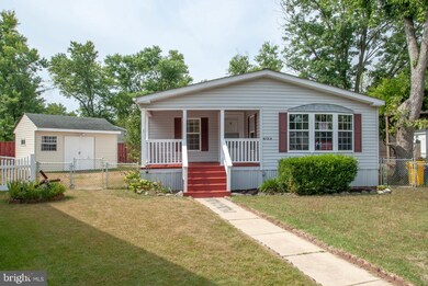 4751 Flanders Ln, Harwood, MD 20776 - photo 4